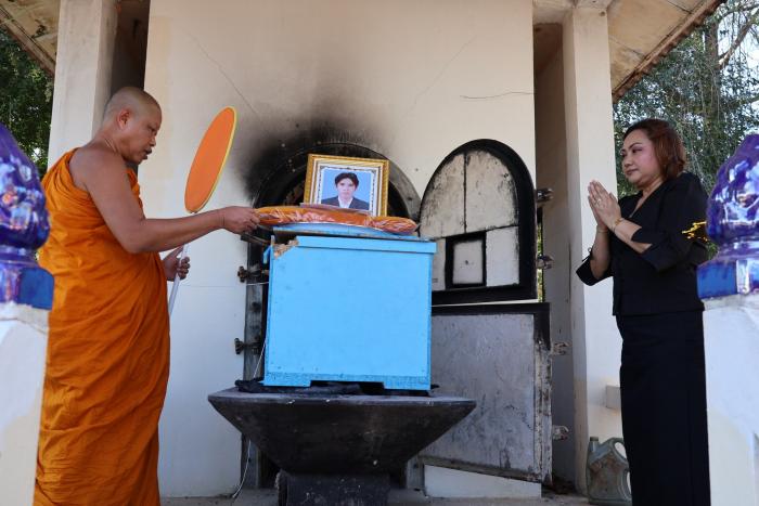 พิธีฌาปนกิจศพ คุณธนิก ทรัพย์เกิด