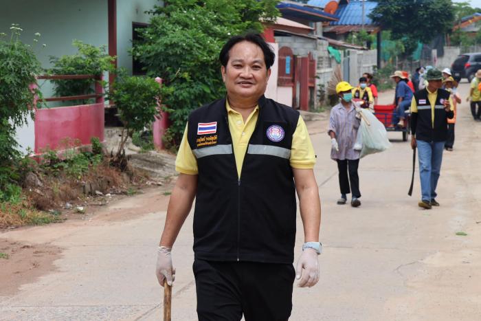โครงการพัฒนาระบบสุขาภิบาลในโรงเรียนและชุมชน เพื่อถวายเป็นพระราชกุศลในวโรกาสมหามงคลเฉลิมพระชนมพรรษาแด่พระบาทสมเด็จพระปรเมนทรรามาธิบดีศรีสินทรมหาวชิราลงกรณ พระวชิรเกล้าเจ้าอยู่หัว ณ ชุมชนโคกสูง หมู่ ๙ 