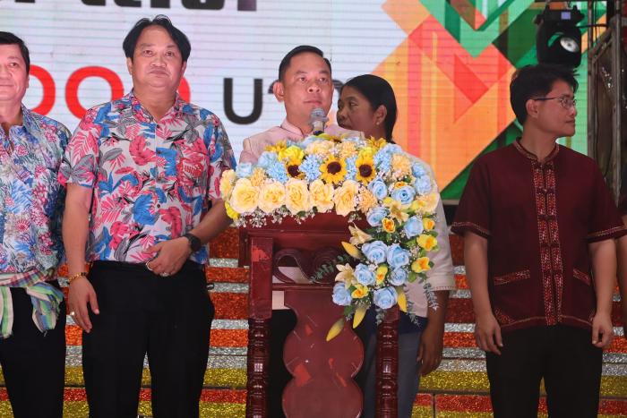 มอบรางวัลการประกวดขบวนแห่นางนพมาศ และมอบรางวัลการประกวดกระทงสวยงาม กิจกรรมสืบสานประเพณีลอยกระทงและร่วมชมการแสดงหมอลำ คำผุนร่วมมิตร