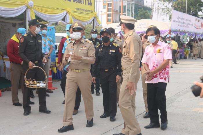 ร่วมพิธีเปิดจุดตรวจ/จุดสกัดในการดำเนินงานของศูนย์ปฏิบัติการความปลอดภัยทางถนนอำเภอน้ำพอง ช่วงเทศกาลสงกรานต์ ปี พ.ศ. ๒๕๖๕
