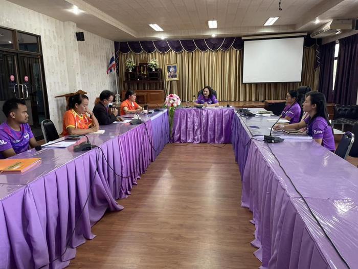 ประชุมมอบนโยบายการปฏิบัติงานของเจ้าหน้าที่กองการศึกษา