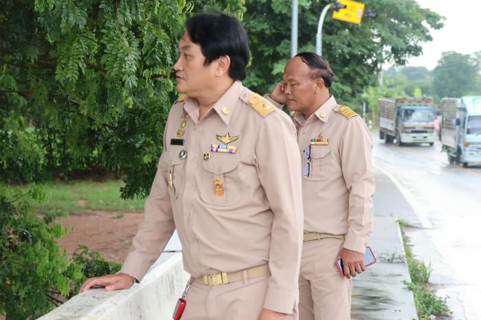 ประสานหาแนวทางการบรรเทาความเดือนร้อนแก่ประชาชนในพื้นที่