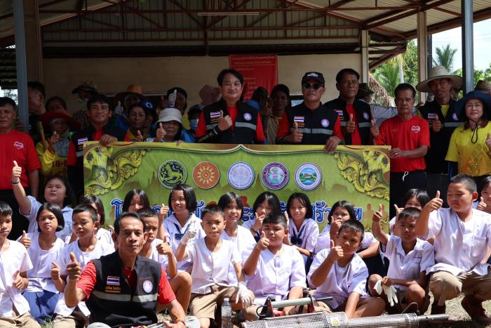 โครงการพัฒนาระบบสุขาภิบาลในโรงเรียนและชุมชน และโครงการรณรงค์ควบคุมโรคไข้เลือดออก ประจำปี ๒๕๖๖ ชุมชนห้วยไผ่ หมู่ที่ ๑