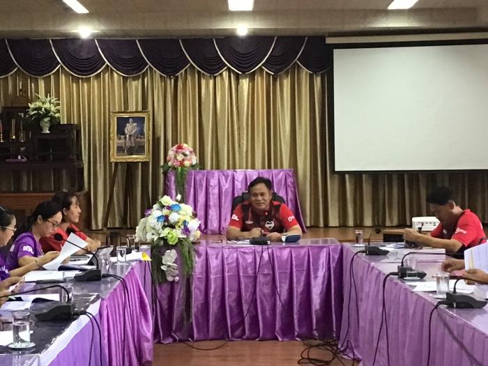 ประชุมคณะกรรมการเพื่อทบทวนแผนพัฒนาท้องถิ่นเเละงบประมาณของเทศบาลตำบลลำน้ำพอง