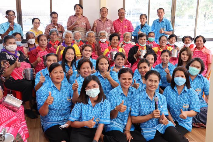 เยี่ยมให้กำลังใจนักเรียนผู้สูงอายุในโรงเรียนผู้สูงอายุเทศบาลตำบลลำน้ำพอง 